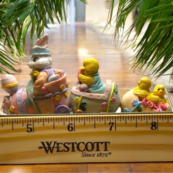 VINTAGE Easter Bunny & Chick Train Figurine – Pastel Spring Decor - Picture 9 of 11